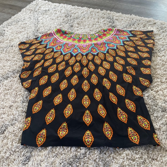 Trina Turk Vibrant Black and Multicolor Blouse size medium - Picture 10 of 10